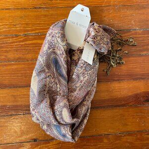 NWT Mia & Tess Women's Multicolor Paisley Floral Scarf